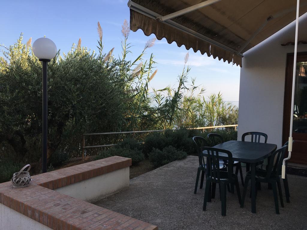 וילאמארה Case Vacanze Torre Petrosa מראה חיצוני תמונה